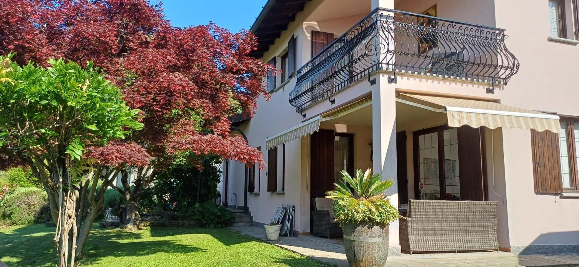 Villa Azalea San Fermo della Battaglia Exterior photo